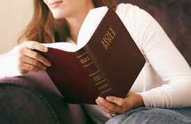 woman-bible-reading