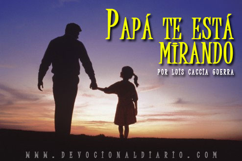 Papa-te-esta-mirando